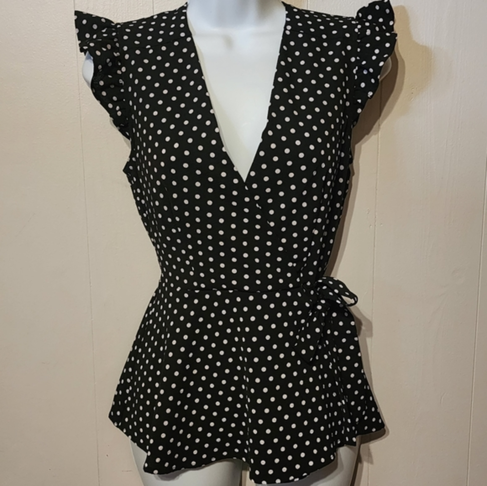 Monteau Los Angeles Polka Dot Sleeveless Top Faux Wrap Black White Small A389